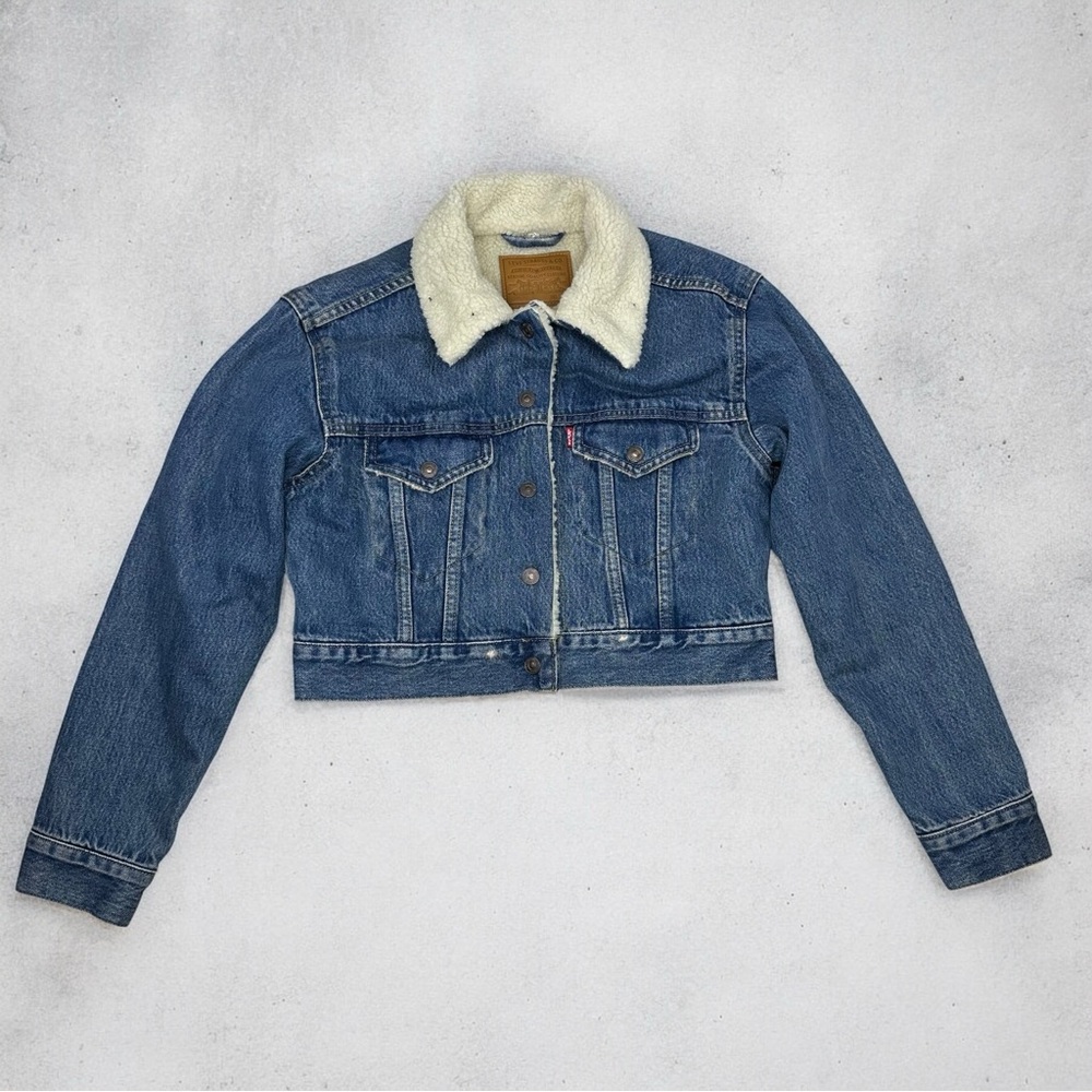 Levi’s Premium Cropped Sherpa Denim Jacket – XS